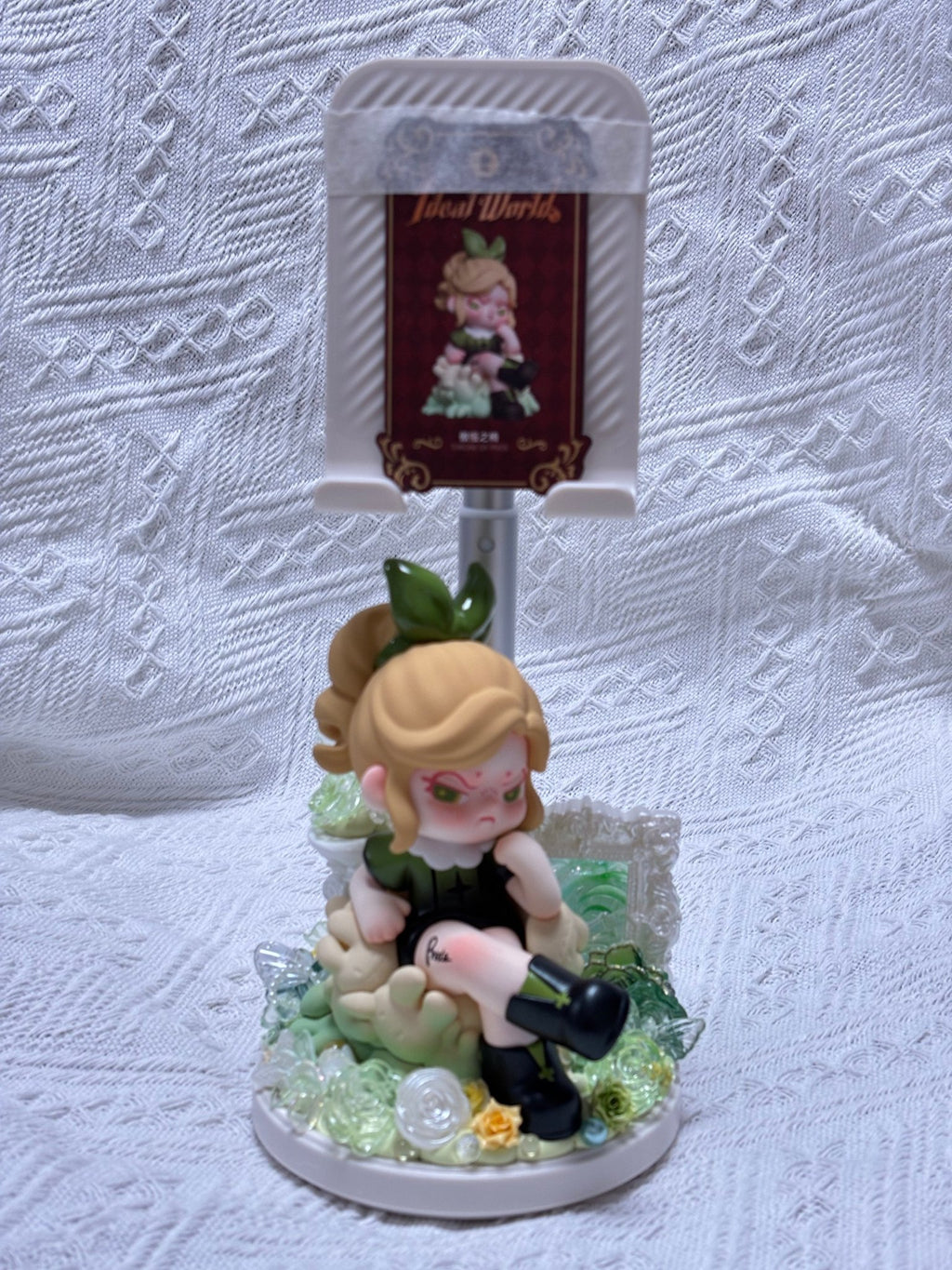 Cute Anime Girl Figure with Adjustable Phone Holder - Desktop Decor & Organizer, Unique Gift for Desk, Aesthetic Collectible - Artisan’s Reverie